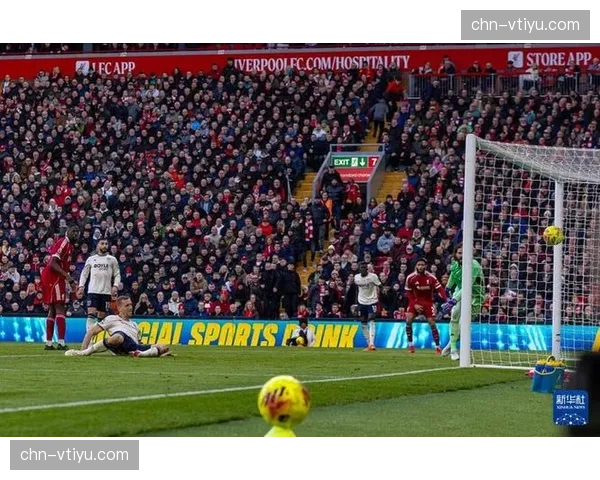 利物浦高压逼抢摧毁西汉姆,麦卡利斯特调度激活前场三叉戟 利物浦高压逼抢摧毁西汉姆,麦卡利斯特调度激活前场三叉戟