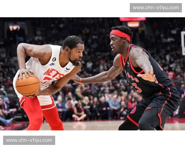 篮网小个阵容尝试追分 戴罗恩-夏普连续抢前场篮板收效有限